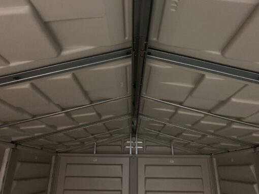 Duramax YardMate Plus 5 x8 35825 close up details of roof support inside